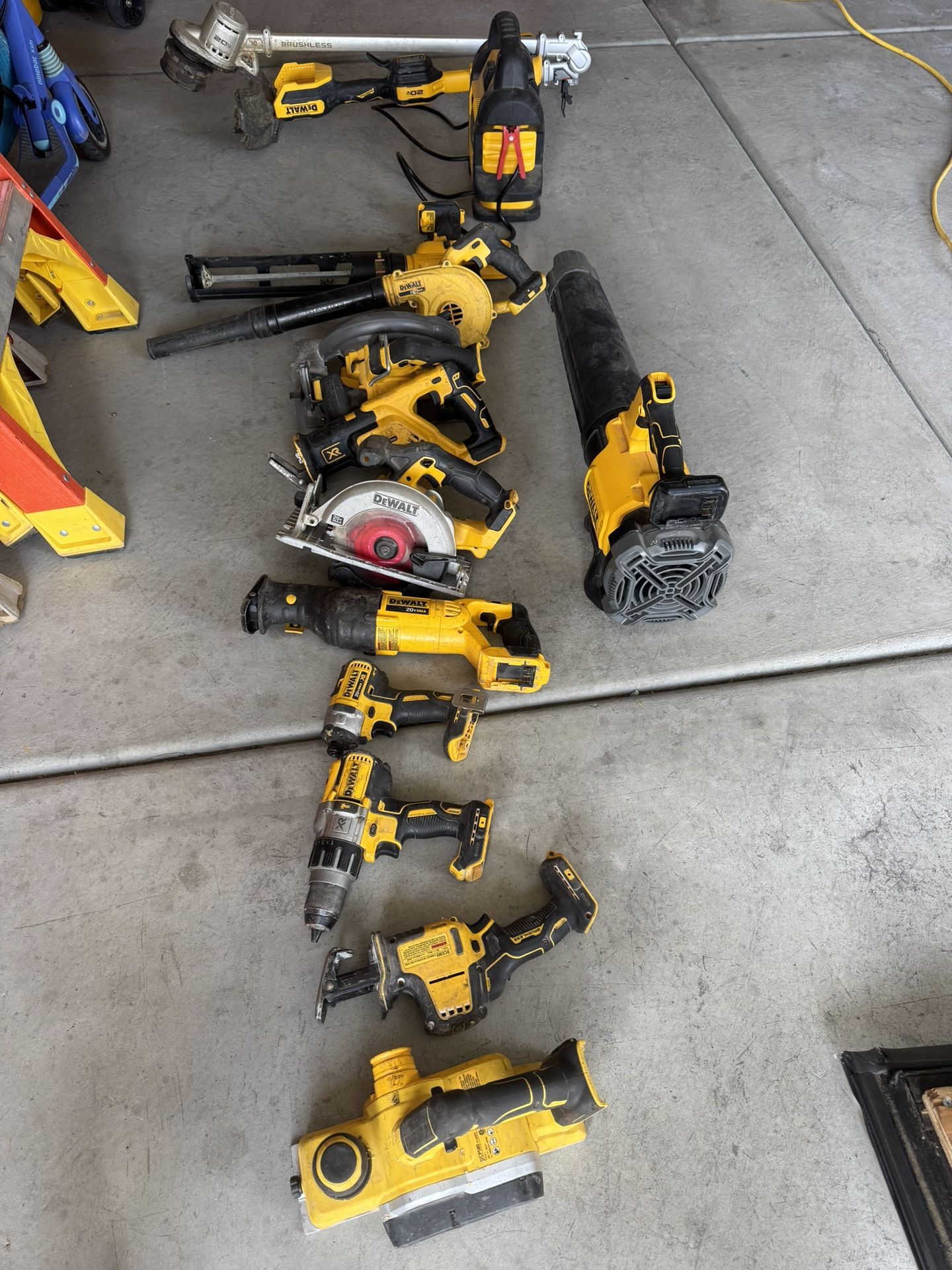 dewalt tools