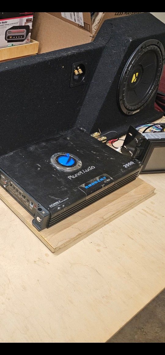 Planet Audio 2000 Watt Amp