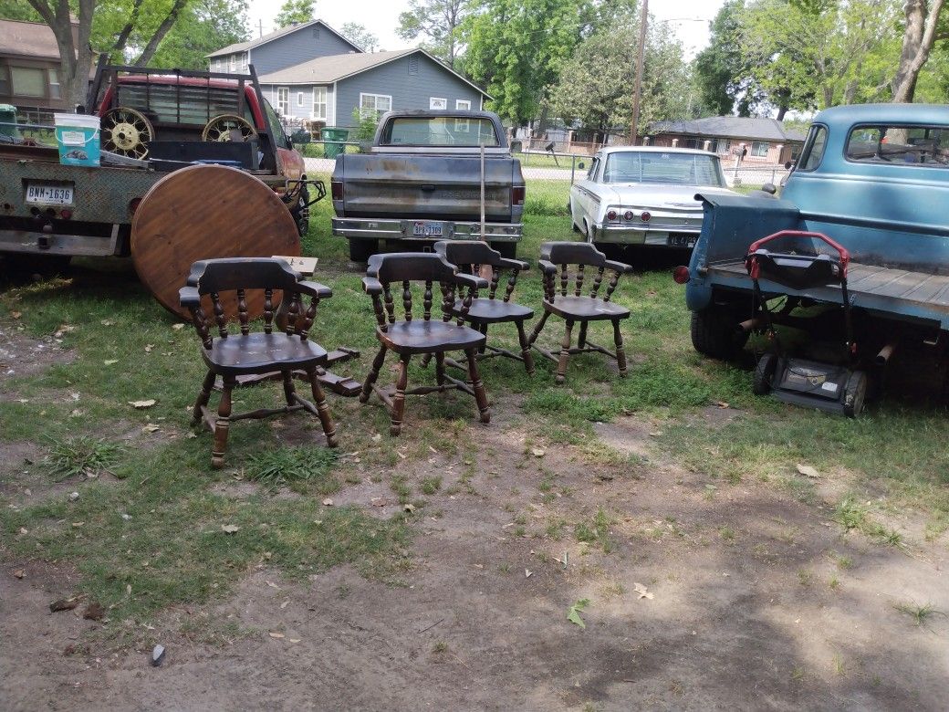 For Old School Table And Chairs