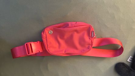 Lululemon - Fanny Pack
