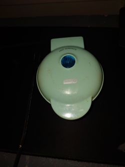 Waffle maker mini
