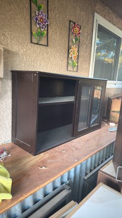 Cabinet whit glass sliding doors