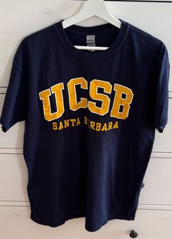Gildan men’s UCSB Santa Barbara navy blue 100% cotton crewneck t-shirt, size L