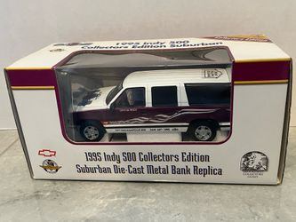 1995 Indy 500 1:25 Scale Suburban Die-Cast Metal Bank Replica New In Box