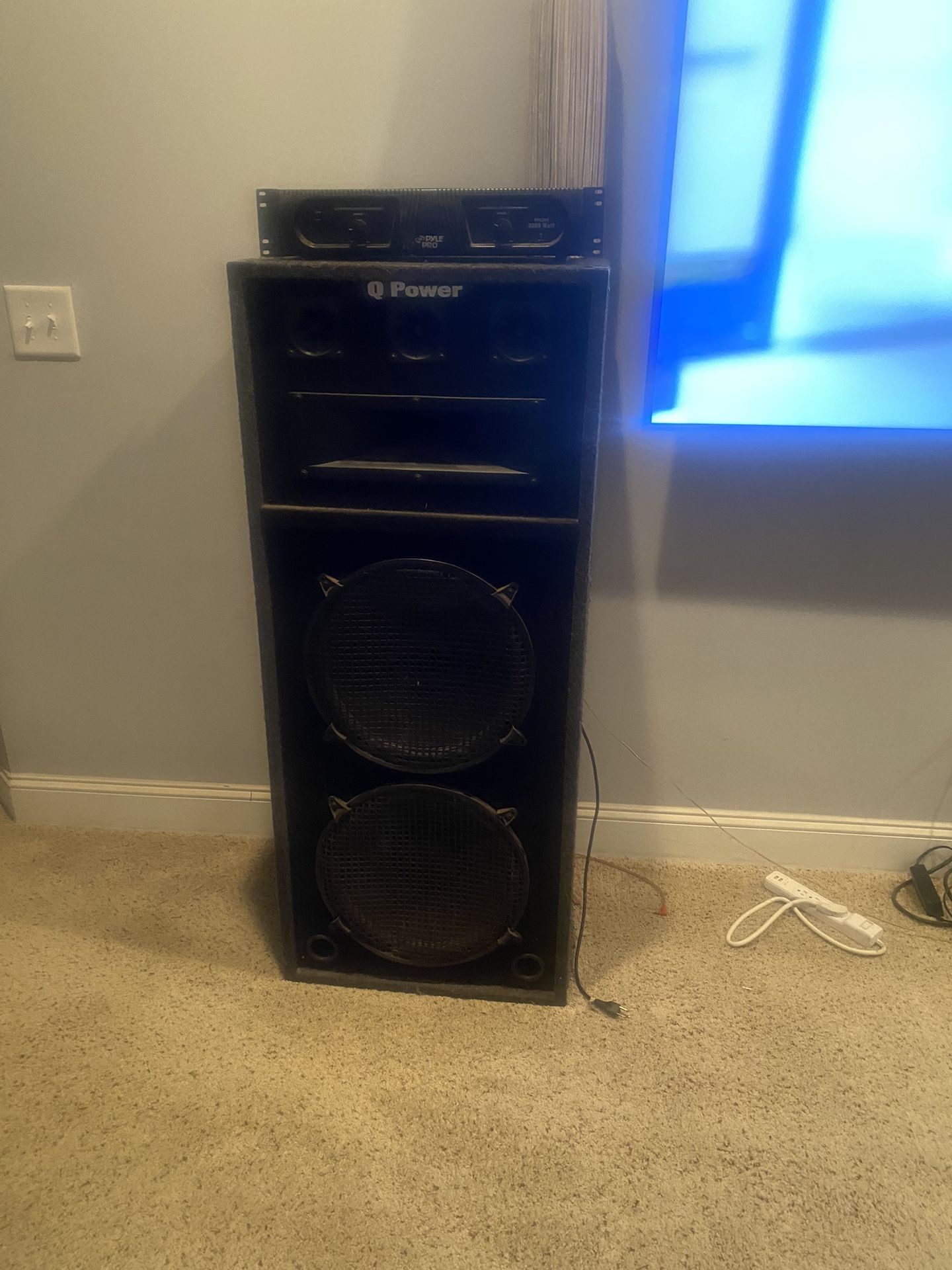 Speakers And Amp