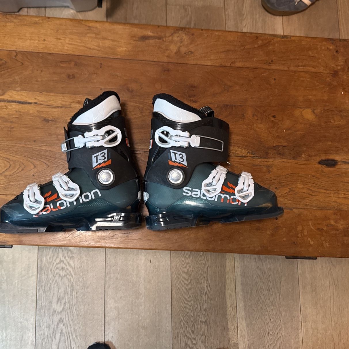salomon 4.1 ski boots Mens Quest 4 GTX® Kelp/Black/Castlerock 9 Medium Dont settle for a less S/PRO ALPHA C BOA® 130