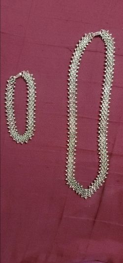 Silver Woven Beadwork V Shaped Necklace W/Matching Bracelet