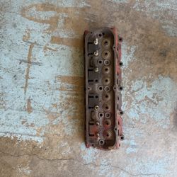 (1) Ford 1968 Head (289)