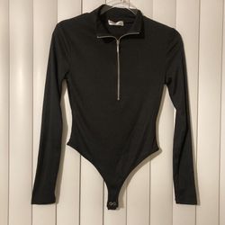 Woman’s Black Zip Up Front Long Sleeve Bodysuit Size Small Bodycon