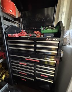 Husky rolling Tool Box