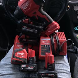 Milwaukee Blower Battery’s And Chargers