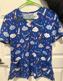 scrub top - size L