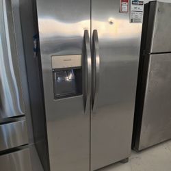 New Frigidaire
36 in. 26 cu. ft. Standard Depth Side by Side Refrigerator in Stainless Steel