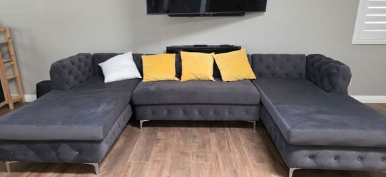Gray Velvet Tufted U-Shaped Sectional Sofa