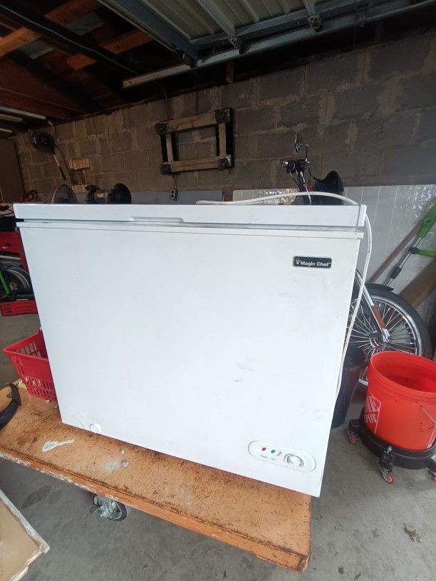 Magic Chef Chest Freezer