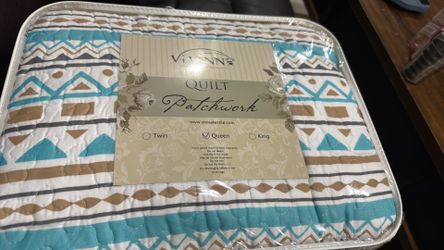 Queen size quilt light weight new