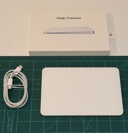 Apple Magic Trackpad (A1535) Lightning to USB-C