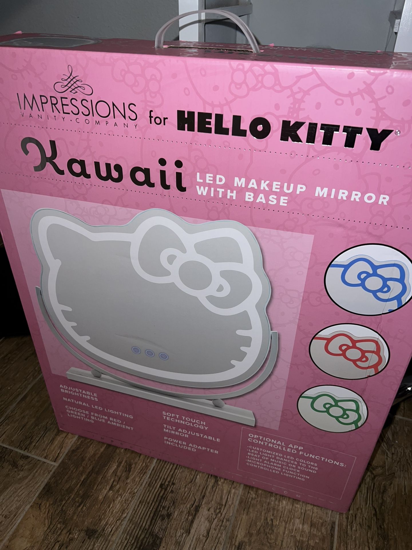 Hello kitty mirror