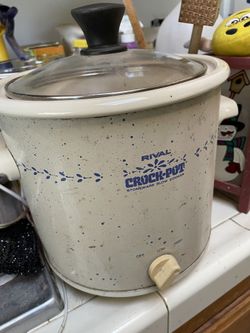 Crock Pot/stoneware Slow Cooker