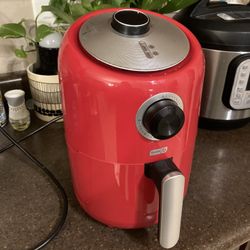 Dash Red Air Fryer