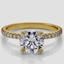 [SALE] 2 carat CZ  Sterling silver Engagement ring