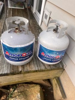 2 propane tanks