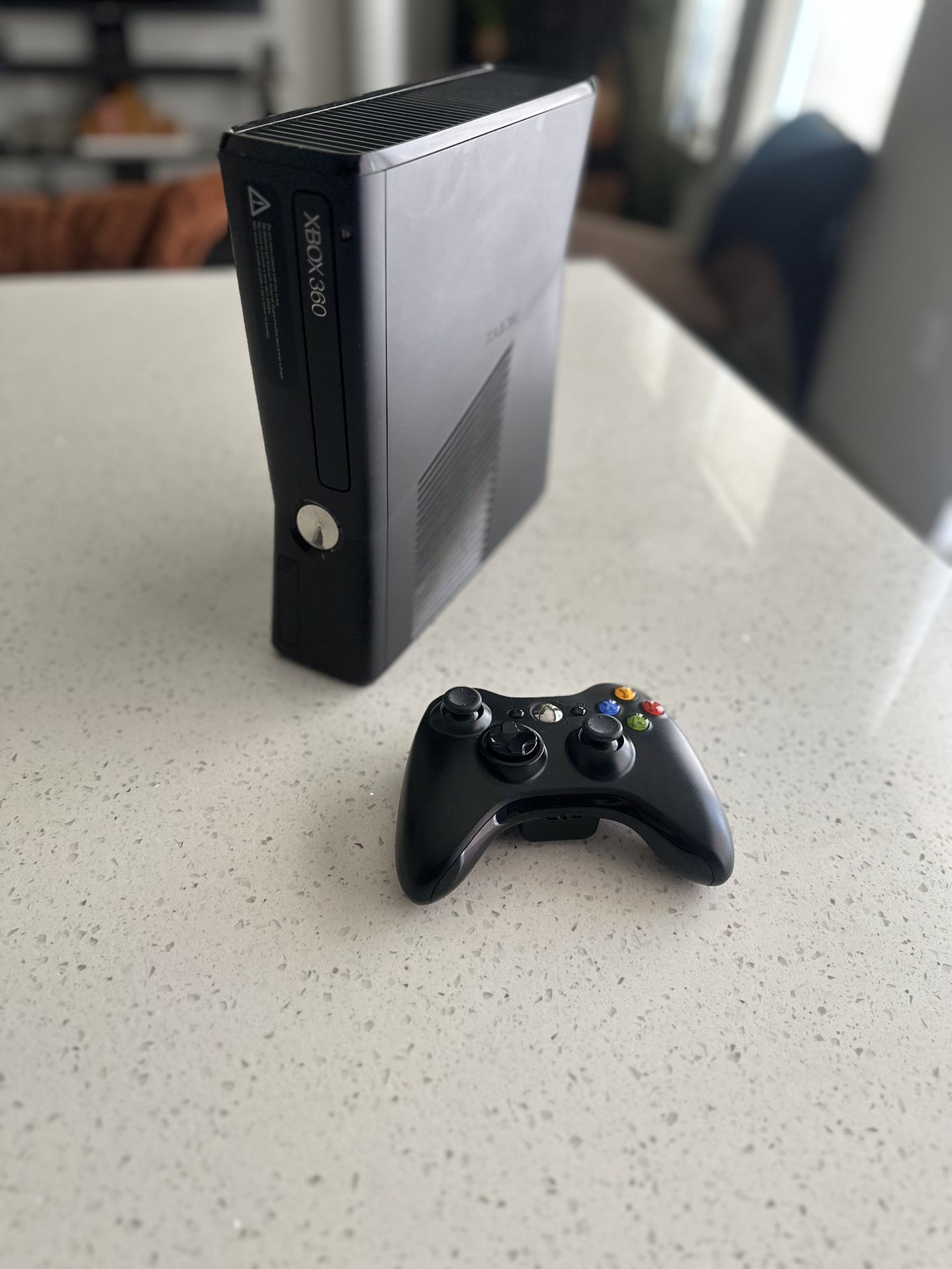 Classic Black Xbox 360 đŽ Ready to Play!