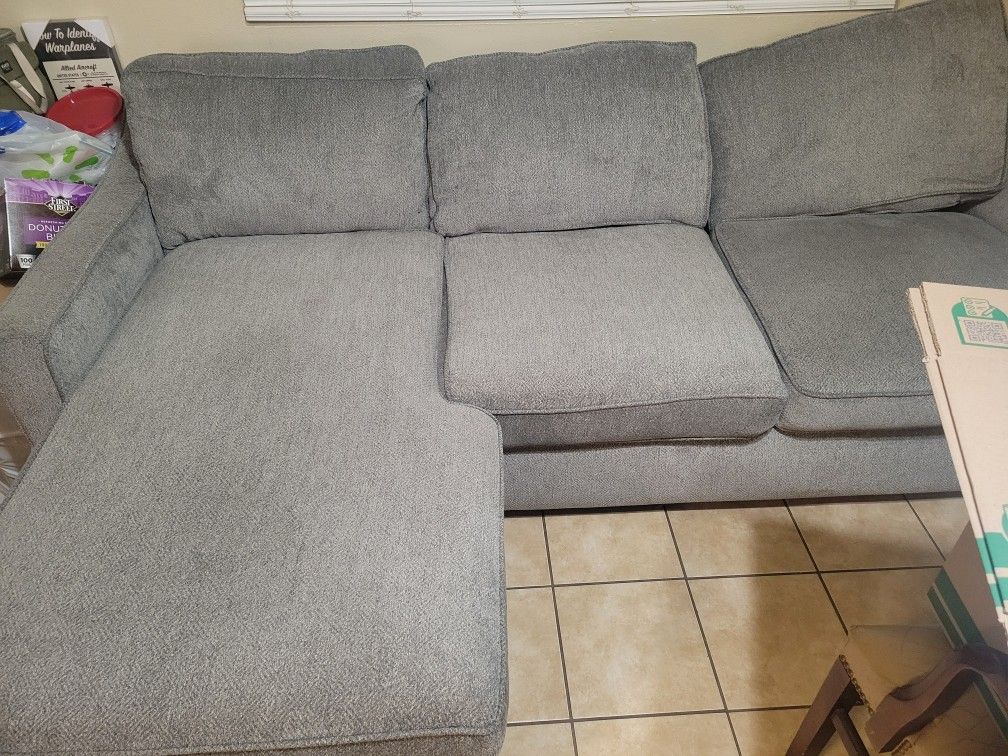 Gray Couch With Chaise Lounge