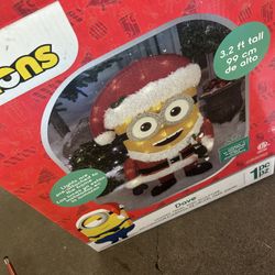 Tinsel Minion Sculpture 