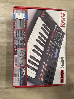 AKAI PROFESSIONAL MPK225 25-KEY