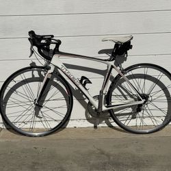 Trek Madone 6.9 52cm Full Carbon Road Bike