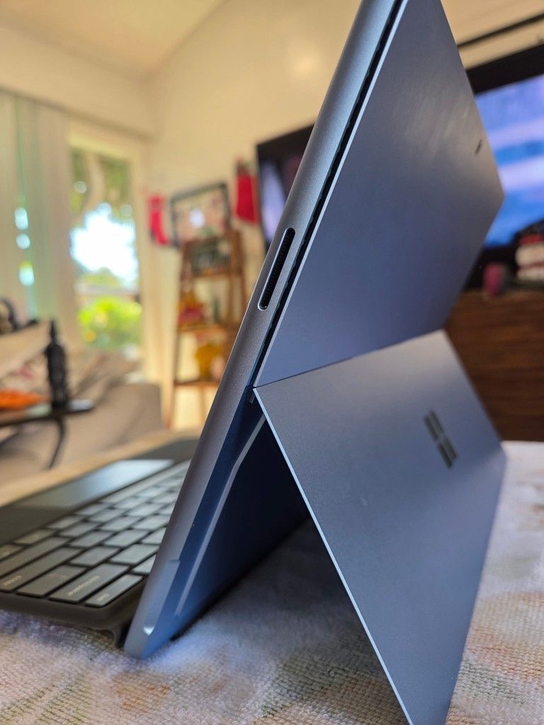 Microsoft Surface Pro 9