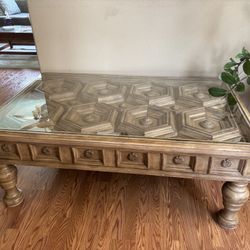 Coffee Table And Side Table 