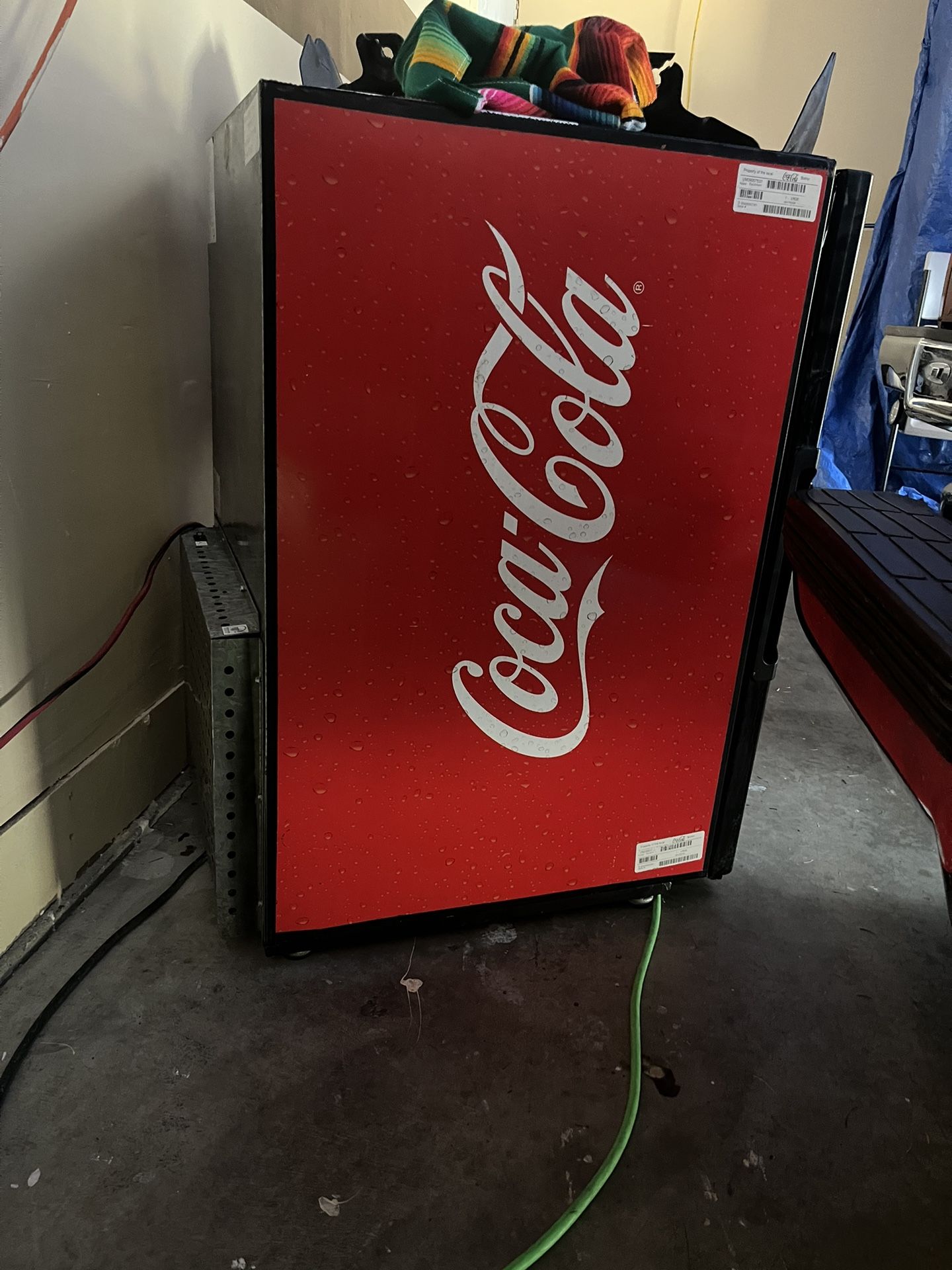 Coca Cola Mini  fridge 