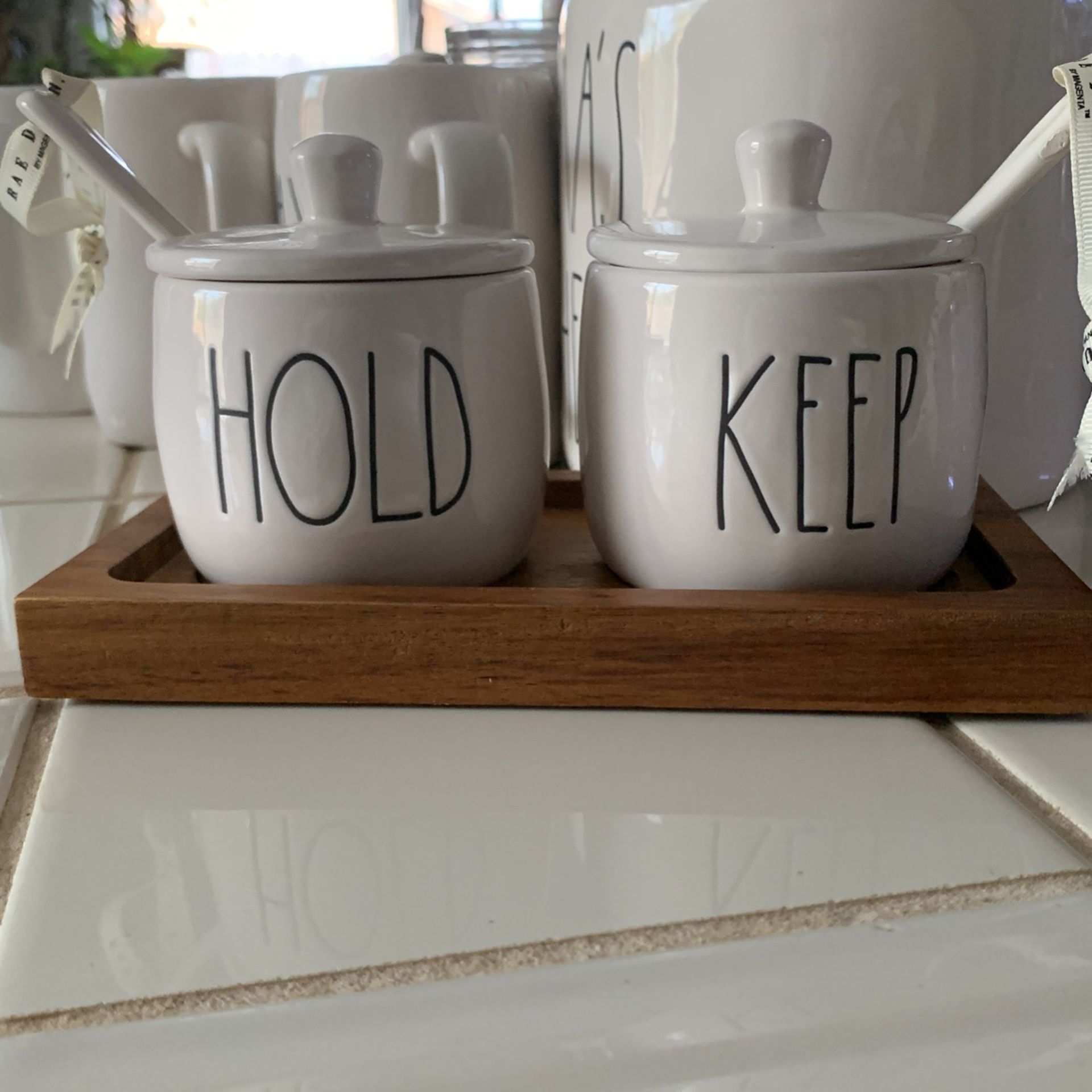 Rae Dunn Hold & Keep containers for Sale in Bakersfield, CA OfferUp