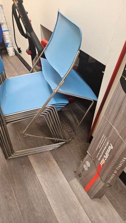 Metal stacking chairs