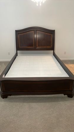 Gorgeous Queen size bed frame, Headboard , Footboard, side rails,beautiful wood, can help deliver