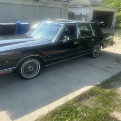 1984 Lincoln Town