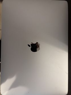 MacBook Air M1 13.5”