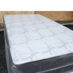 Stearns and foster $3400 mattress sets for only $700 still in the plastic from major retailers that are shutting their doors