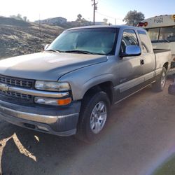 2001 Chevy Silverado 1500 4x4 Not For Parts