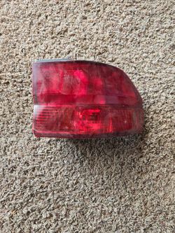 2000 Honda Odyssey Passenger Side Tail Light Assembly