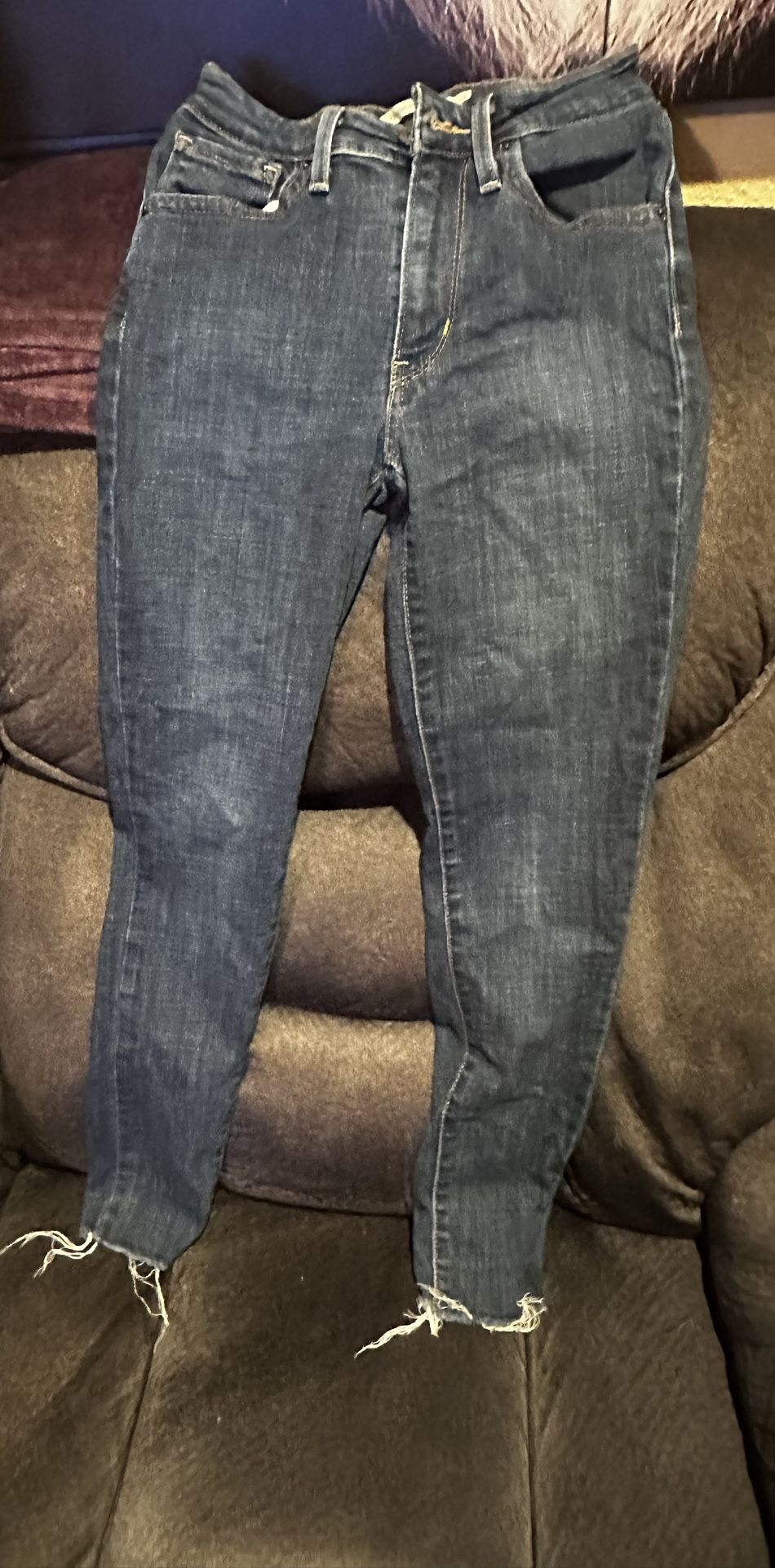Women’s Size 24 Levi’s Size 000