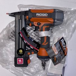 Ridgid Pneumatic 18-Gauge 1-1/2 in. Finish Stapler