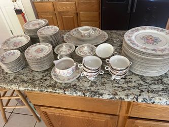 Fine china foe sale— make an offer