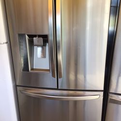 LG French Door Refrigerator 