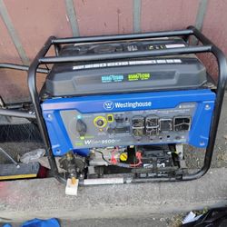 Westinghouse Propane Gasoline Electric Start Generator  500$