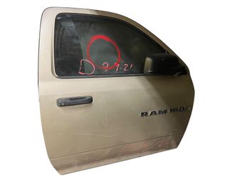 09-23 Dodge Ram 1(contact info removed)  Right Passenger Front Door Classic Style 2 Door