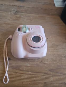 Fujifilm Instax Mini 7S Pink Instant Film Camera

