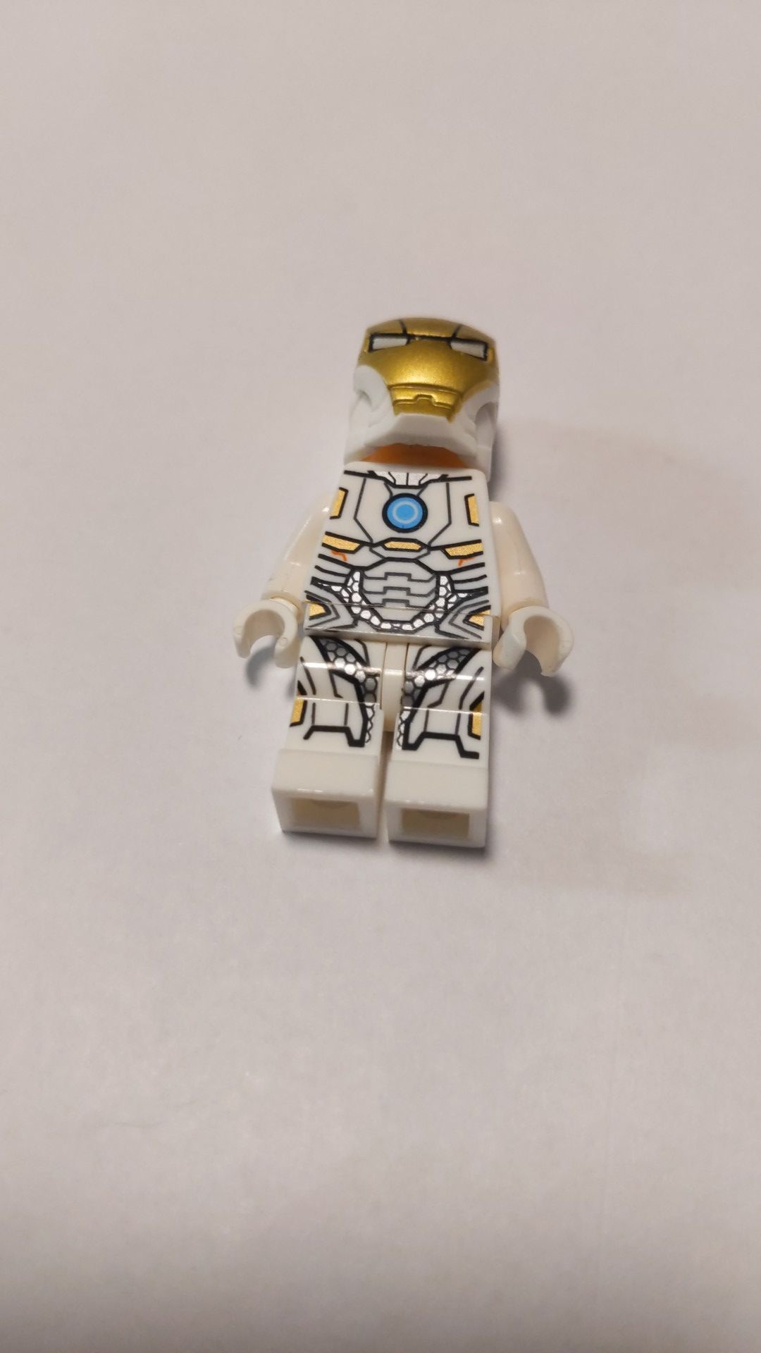 Lego avengers white Iron Man minifigure